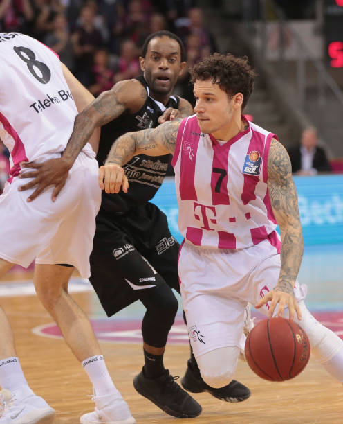 参考莫德里 参考莫德里